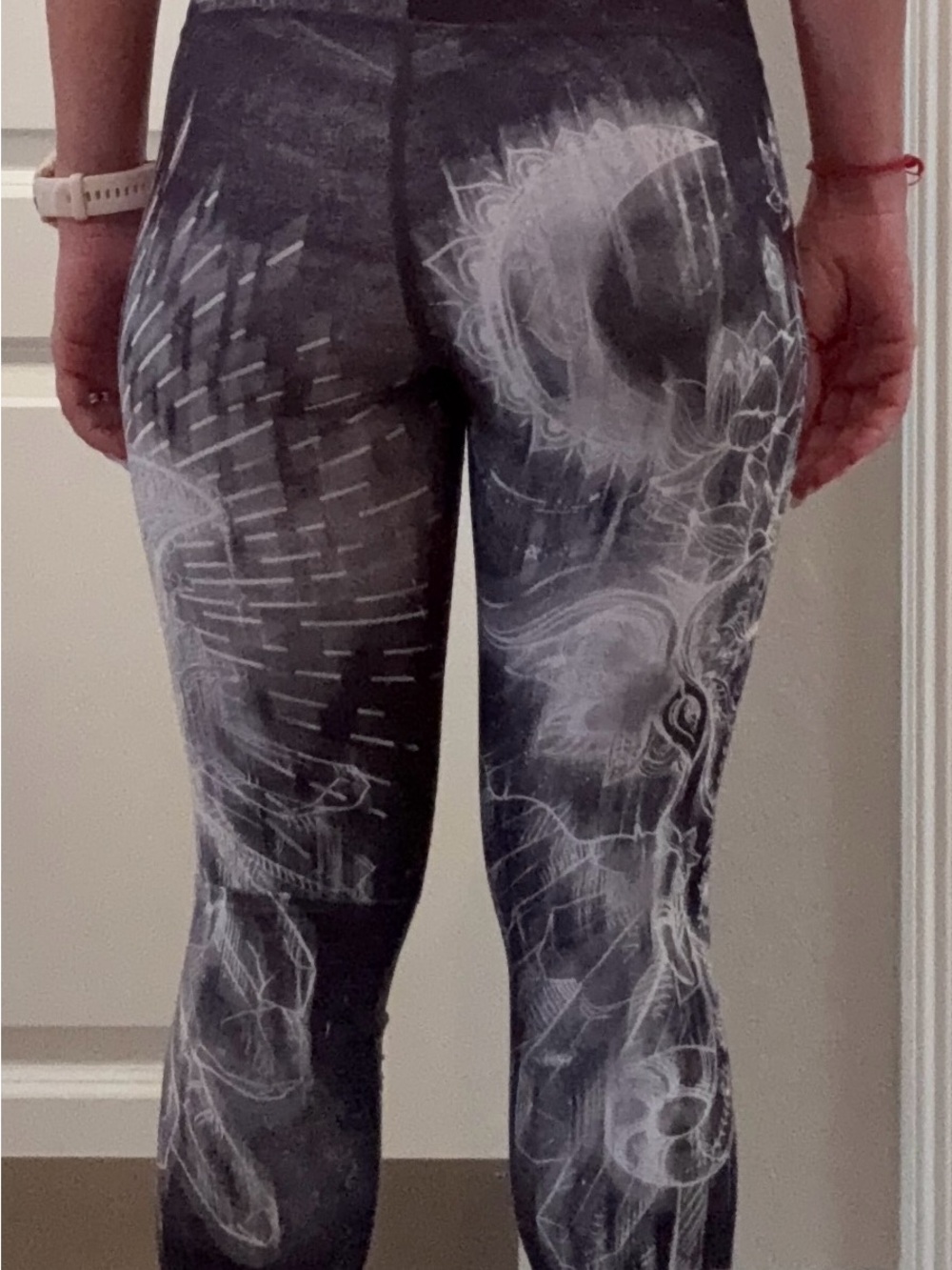 Niyama Sol Black Leggings with White Feather & Mandala Print - Picture 3 of 3